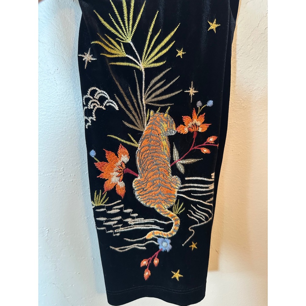 JW Los Angeles Johnny Was Black Velvet Embroidered Tiger Floral Leggings Large
